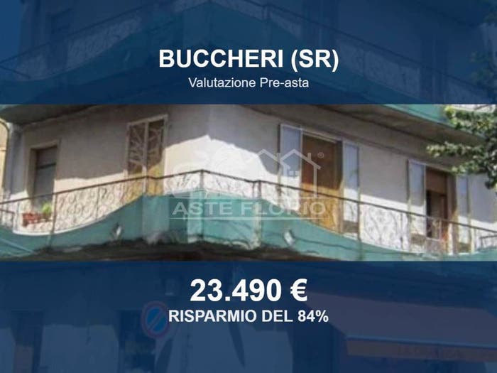 Appartamento con 6 locali in vendita in Piazza Roma, Buccheri