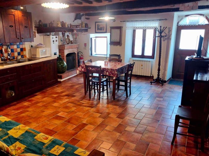 Appartamento con 5 locali in vendita in Via Vittorio Emanuele, Campiglia D'orcia, Castiglione d'Orcia