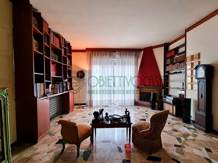 Casa con 6 locali in vendita in Via Filippo Turati, Centro, Lodi Vecchio