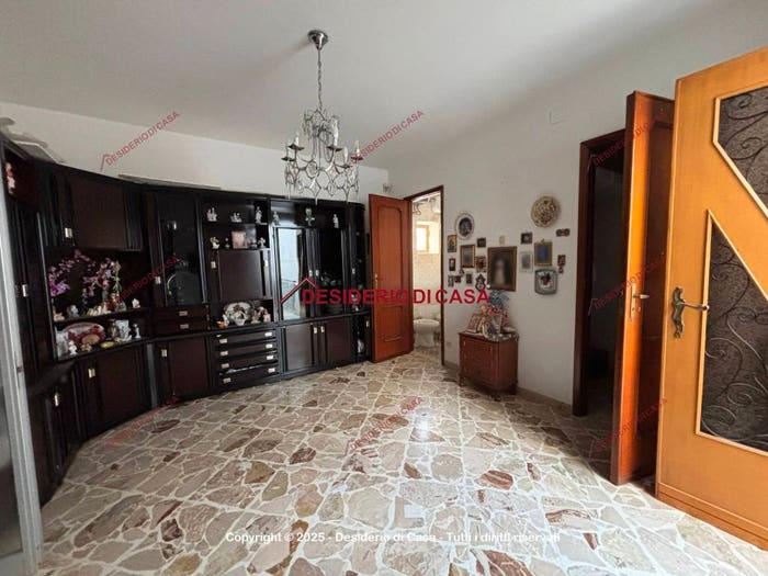 Appartamento con 6 locali in vendita in Via Nino Bixio, Semicentro, Alcamo