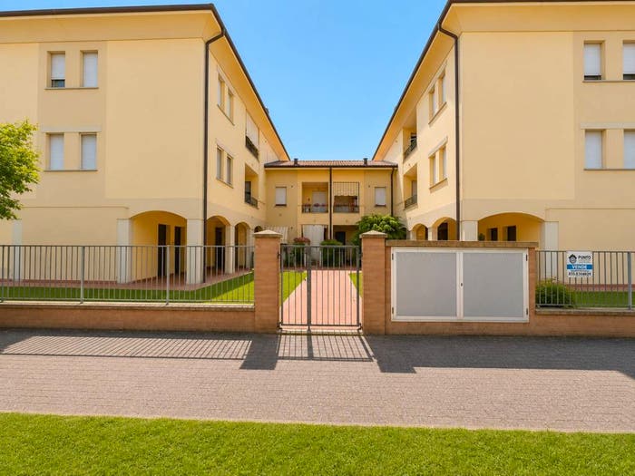 Appartamento bilocale in vendita in Via Costruttori di Pace, Galliera