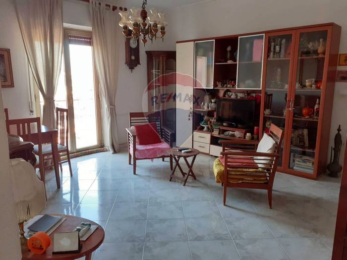 Appartamento trilocale in vendita in via Timoleone, Picanello, Catania