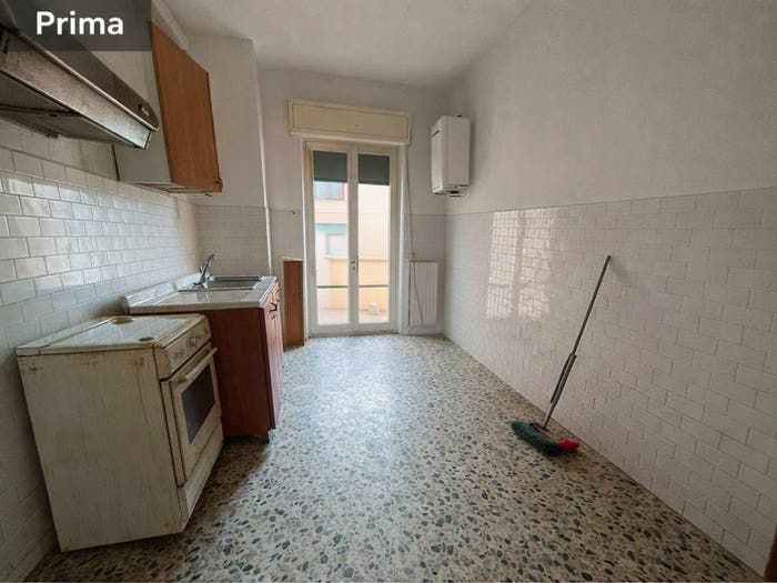 Appartamento trilocale in vendita in Via Andrea Costa, Le Grazie, Ancona