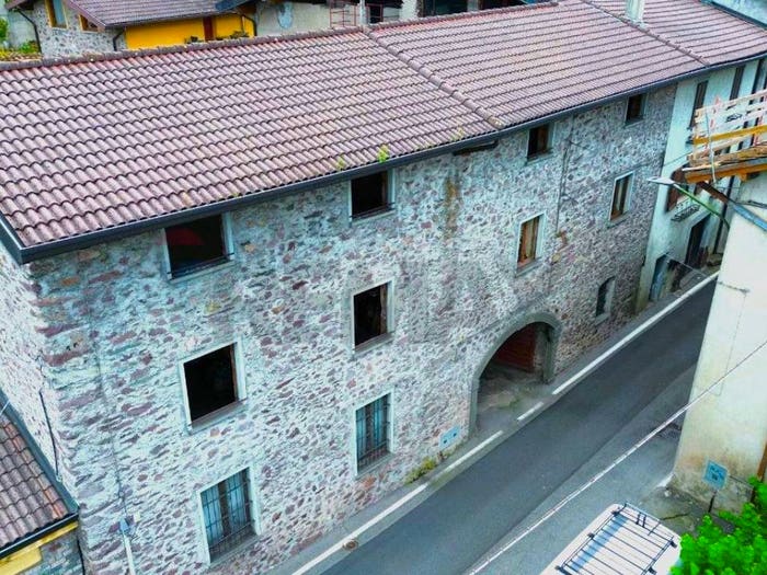 Casa con 6 locali in vendita in Via Mazzini, Centro, Darfo Boario Terme