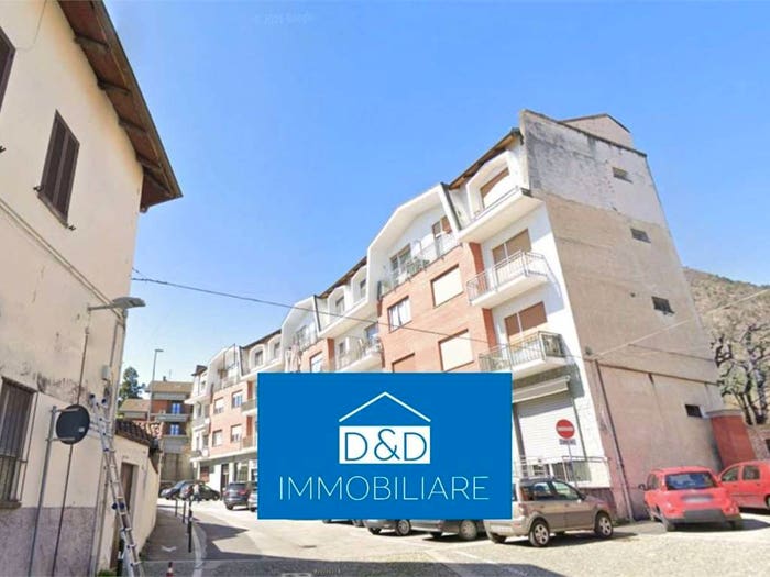 Appartamento trilocale in vendita in Via Magenta, Piossasco