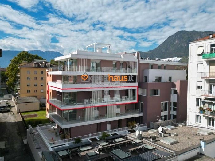 Appartamento trilocale in vendita in Centro, Bolzano