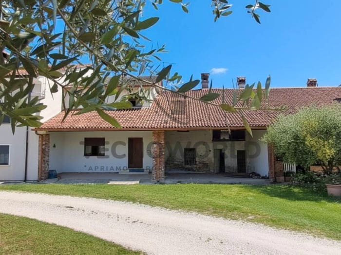 Casa trilocale in vendita in Via Bartolomeo Colleoni, Centro, Malo