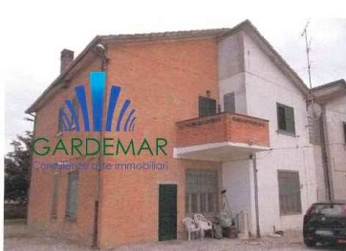 Appartamento con 6 locali in vendita in Strada jolanda bonaglia, Centro, Jolanda di Savoia