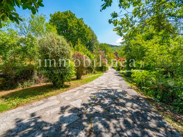 Casa con 6 locali in vendita in Via del Carro, San Zeno, San Zeno di Montagna