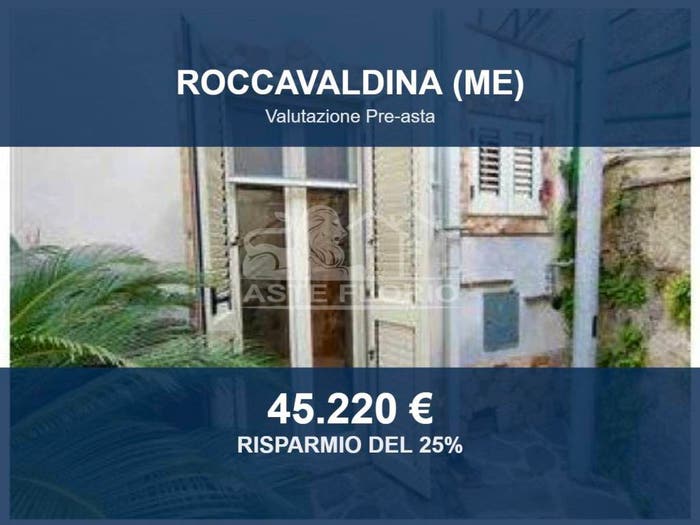 Appartamento trilocale in vendita in Via Antonino Depetro, Santissimo Salvatore, Roccavaldina