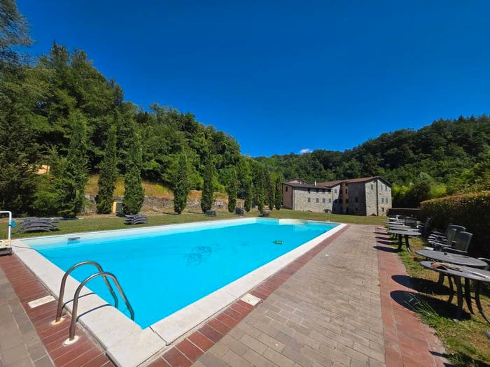 Casa con 6 locali in vendita in Fivizzano