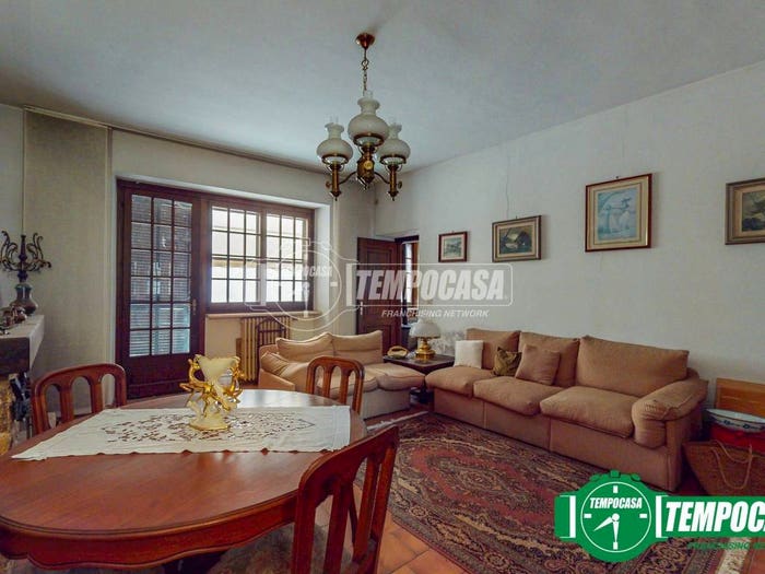 Casa con 6 locali in vendita in Via di C d' Ar Umberto Ricagno, Sezzadio