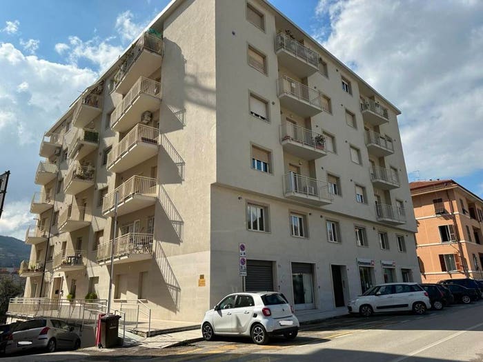 Appartamento trilocale in vendita in Viale Marcello Federici, Ascoli Piceno