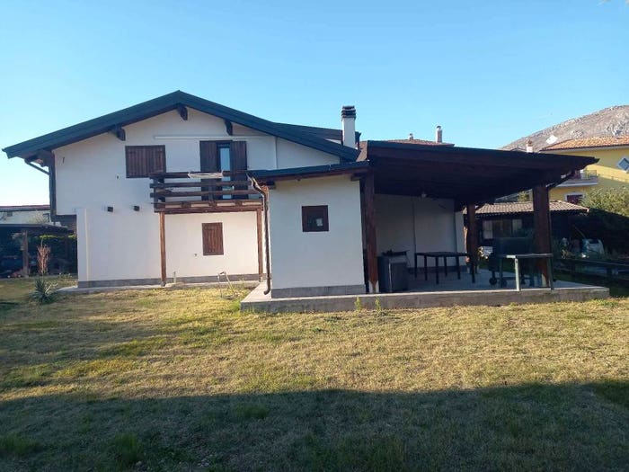 Casa quadrilocale in vendita in via XX Settembre, San Pelino, Avezzano