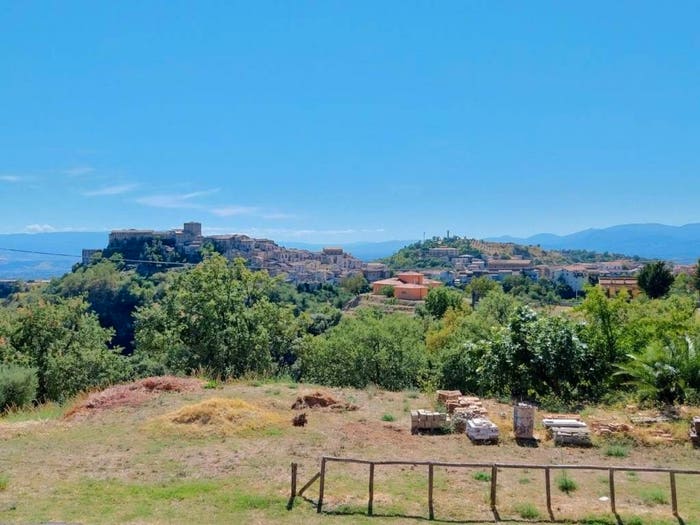 Appartamento con 6 locali in vendita in Via Aldo Moro, Altomonte