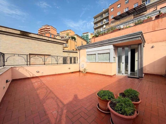 Appartamento quadrilocale in vendita in CORSO AGOSTO, Centro, Potenza