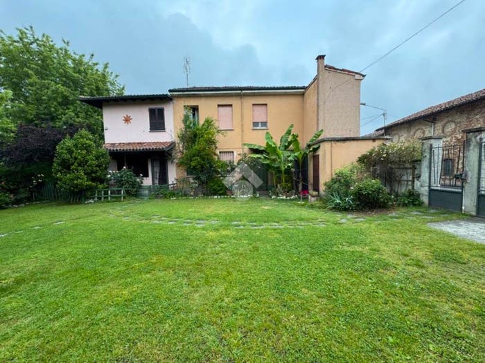 Casa con 5 locali in vendita in Via Po, Centro, San Zenone al Po