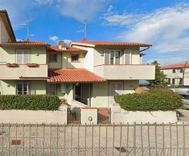 Casa con 6 locali in vendita in Via Giacomo Puccini, Centro, Agliana
