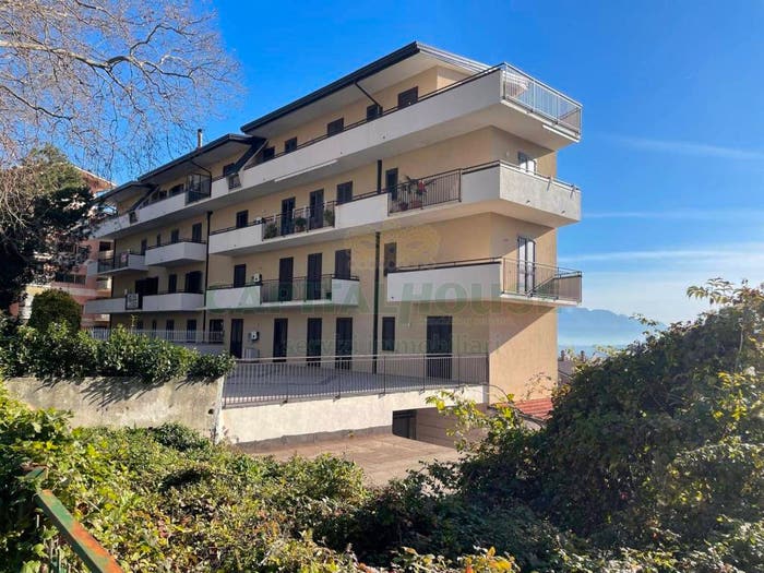 Appartamento trilocale in vendita in Via Giacomo Matteotti, Mercogliano