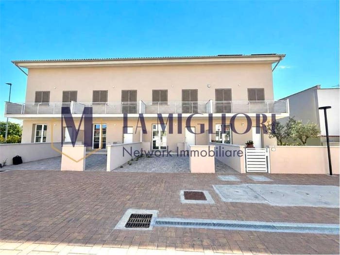 Casa con 5 locali in vendita in Via Risorgimento, Centro, Montale