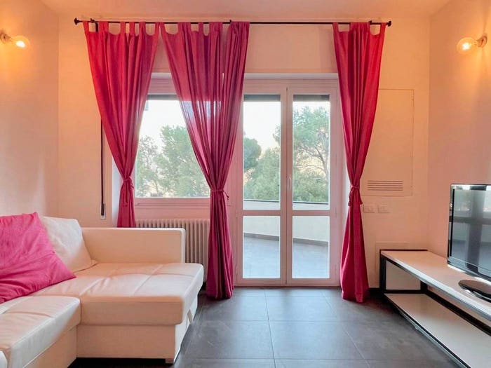 Appartamento trilocale in vendita in Via Torre d'Ere, Bergeggi