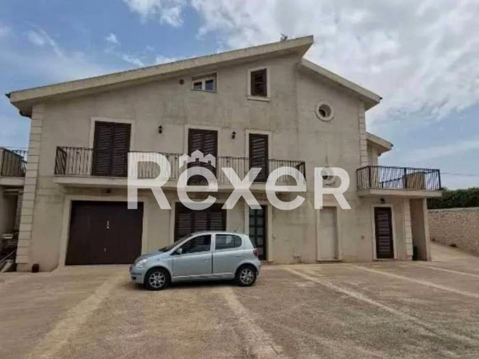 Casa con 6 locali in vendita in Via Michelica Crocevia, Michelica, Modica