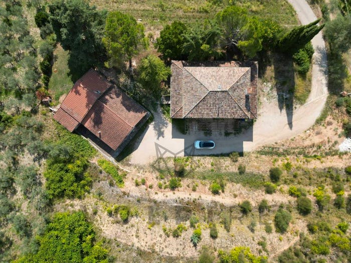 Casa con 6 locali in vendita in Via degli Ulivi, Spello