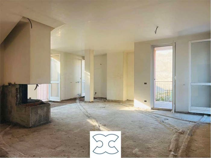 Appartamento quadrilocale in vendita in Piazza Garibaldi, Fagnano Olona