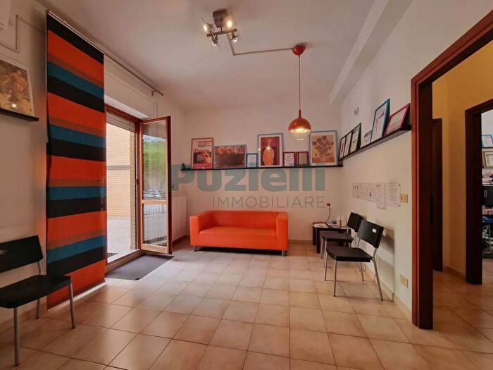 Appartamento trilocale in vendita in Via Forlanini Carlo, Centro, Fermo
