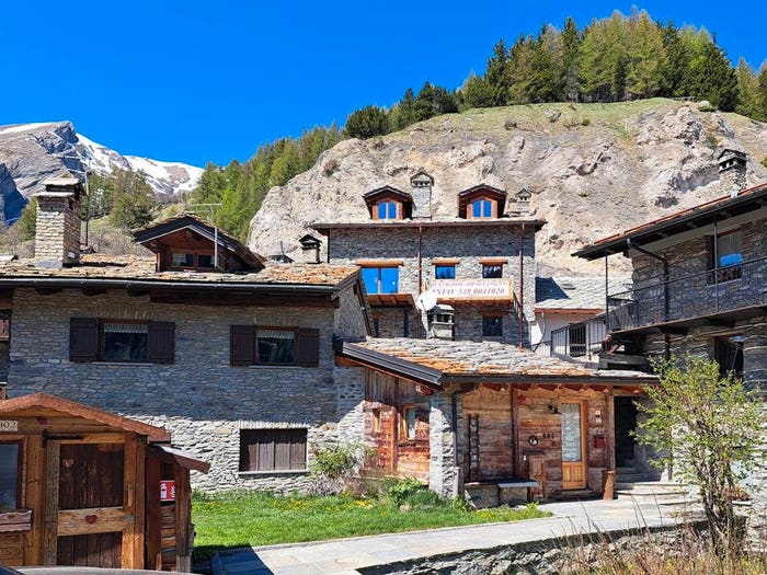 Case in Vendita e in Affitto - 2
