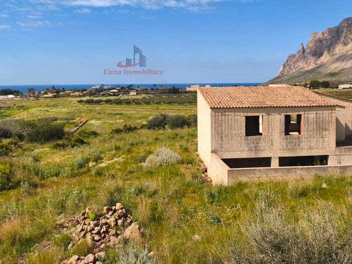 Casa con 5 locali in vendita in Via Cornino, Custonaci
