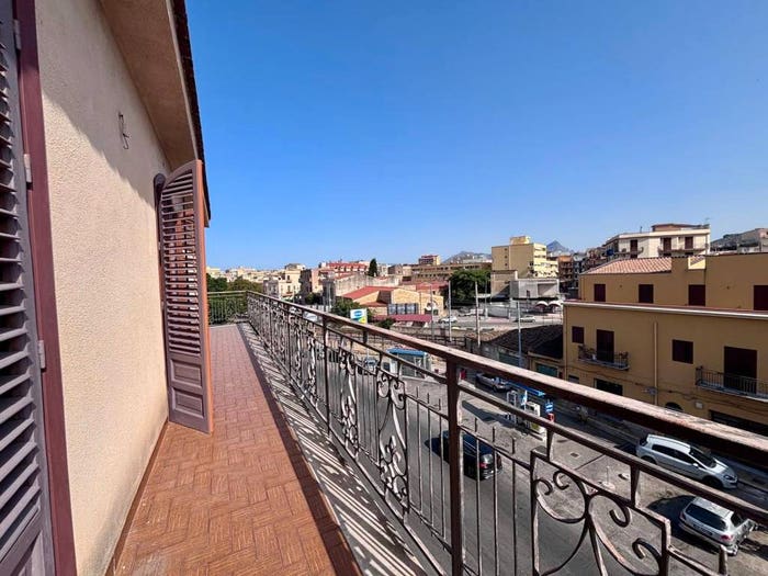 Appartamento con 5 locali in vendita in Via Consolare, Centro, Bagheria
