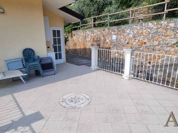 Casa con 6 locali in vendita in Via S Francesco, Miseglia Bedizzano Codena, Carrara