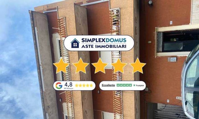 Appartamento trilocale in vendita in Via Emilio Salgari, Mondragone