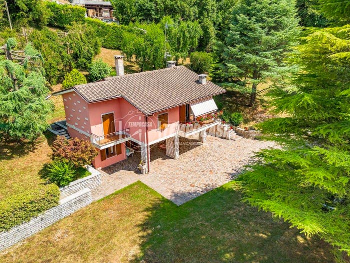Casa con 5 locali in vendita in Via Tortia, San Zeno, San Zeno di Montagna