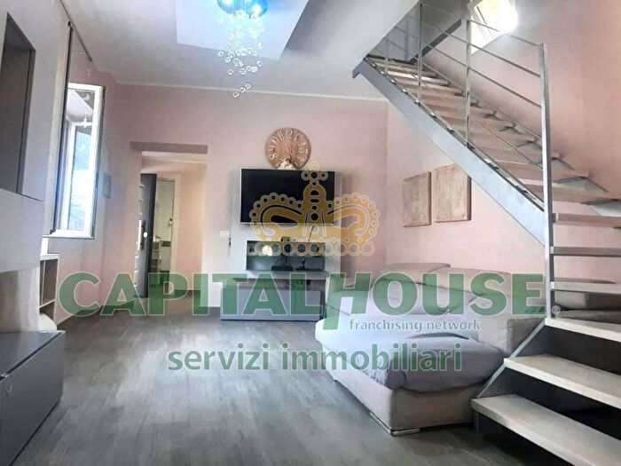 Appartamento con 5 locali in vendita in Via San Vincenzo, San Leucio Briano, Caserta