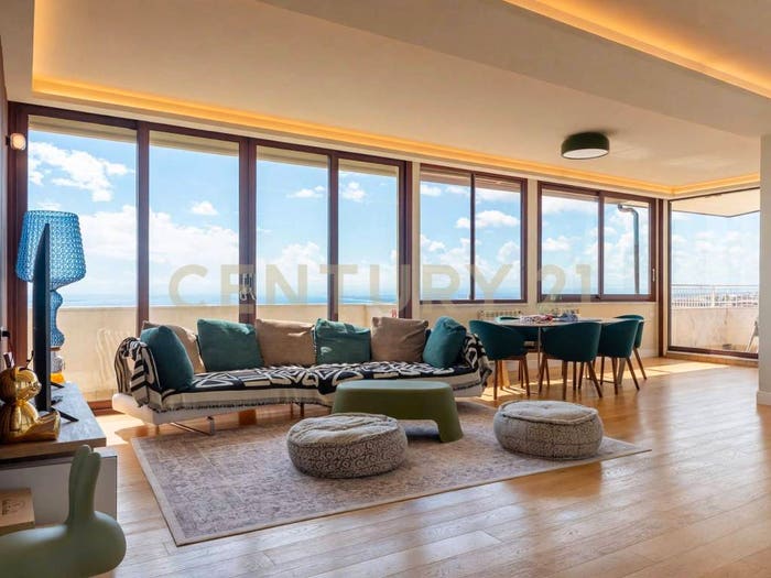 Casa quadrilocale in vendita in Via Carnazza, Canalicchio Tivoli, Tremestieri Etneo
