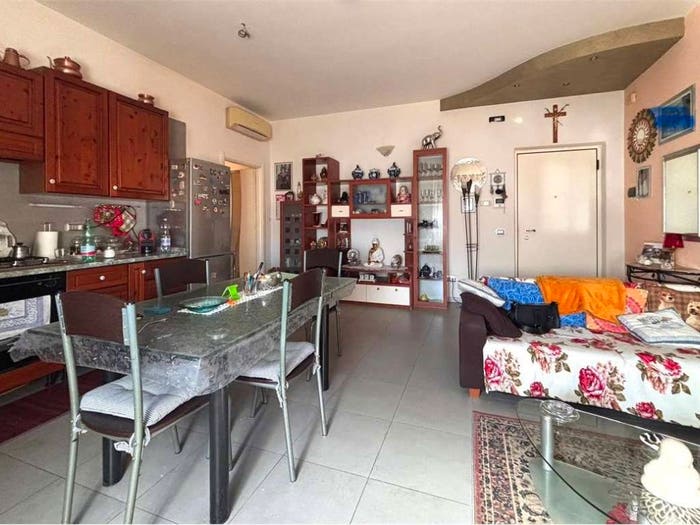Appartamento trilocale in vendita in Via Leopardi, Centro, Povegliano Veronese