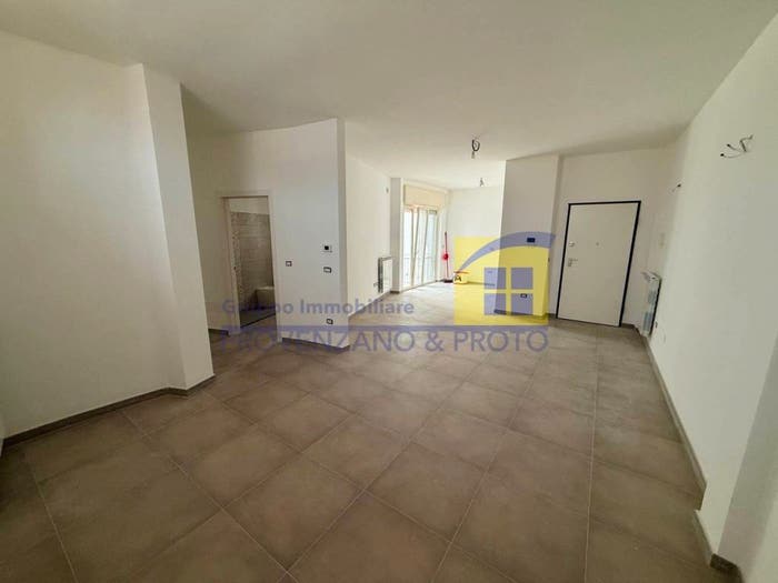 Appartamento trilocale in vendita in Brindisi Corso Umberto I, Centro Storico, Brindisi