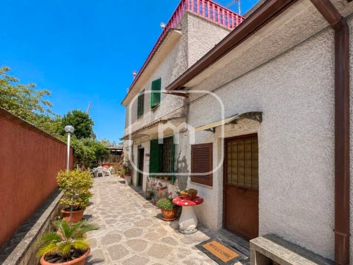 Casa con 6 locali in vendita in Via Onifai, Rocca Cencia, Roma