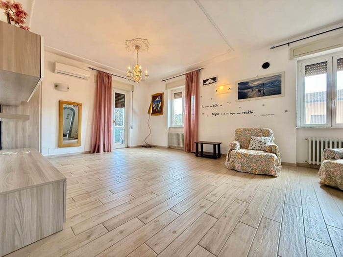 Appartamento con 5 locali in vendita in Centro, Massa Marittima