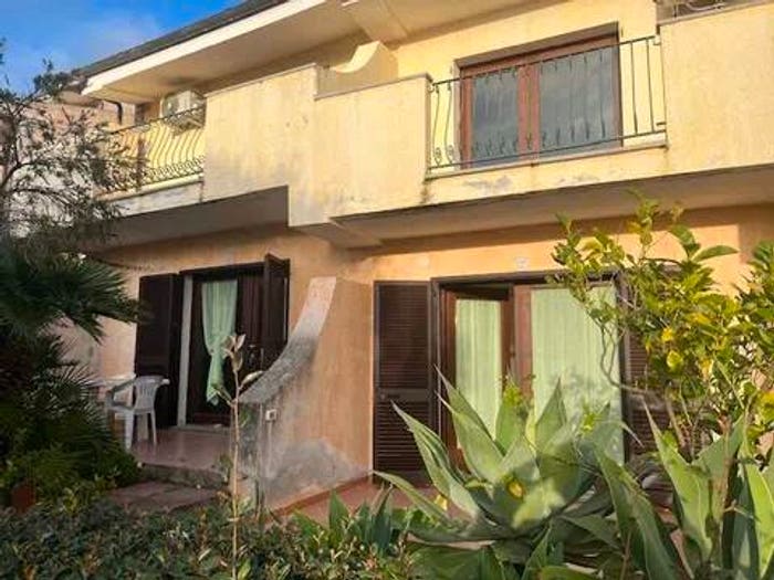 Appartamento con 5 locali in vendita in Via Mare, Badesi