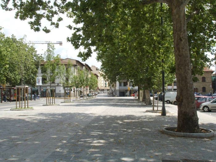 Appartamento quadrilocale in vendita in Piazza Giacomo Puccini, Porta al Prato San Jacopino, Firenze
