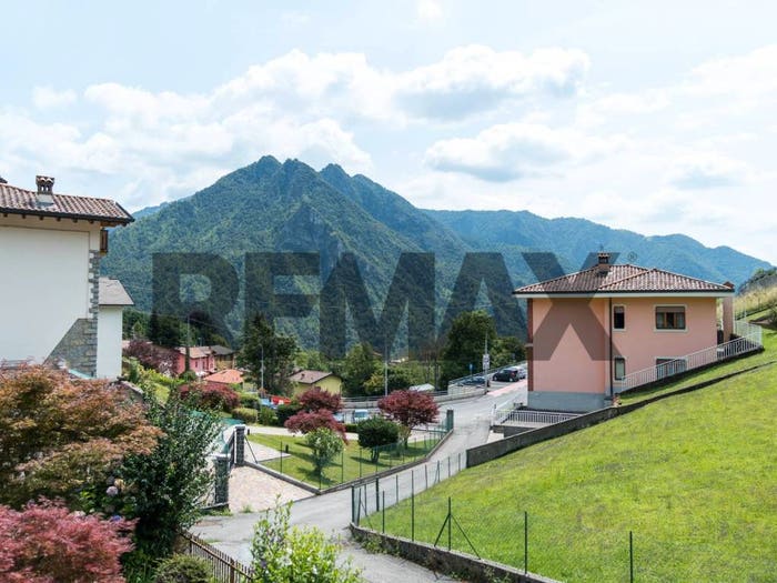 Appartamento trilocale in vendita in Premolo