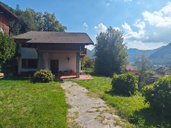 Casa con 6 locali in vendita in Via Visonzo, Castiglione D'Intelvi, Centro Valle Intelvi