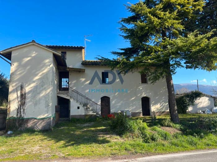 Casa con 5 locali in vendita in Via San Martino, Pieve San Nicolò San Martino, Assisi