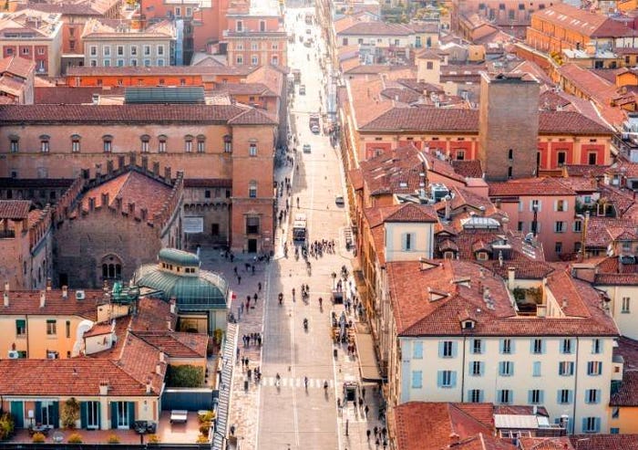 Appartamento con 6 locali in vendita in Centro Storico, Bologna