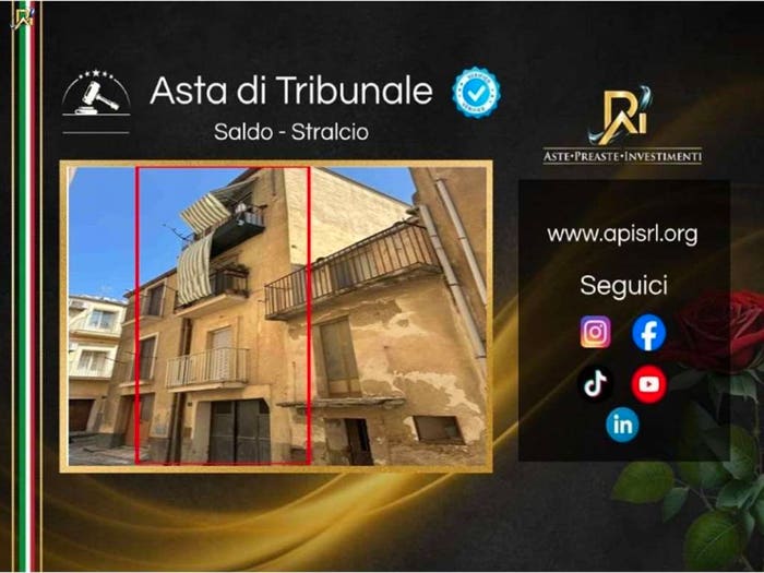 Appartamento trilocale in vendita in VIA LEONE, Centro, Caltagirone