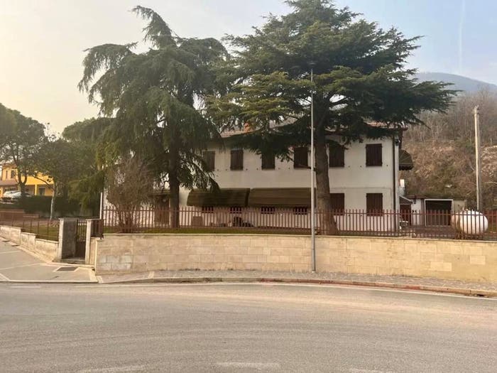 Casa con 6 locali in vendita in Cinto Euganeo