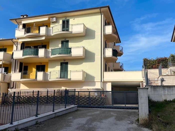 Appartamento con 5 locali in vendita in Via Del Partigiano, Colli del Tronto